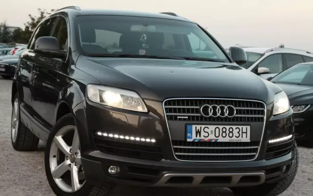 AUDI Q7 3.0 TDI Quattro Tiptronic