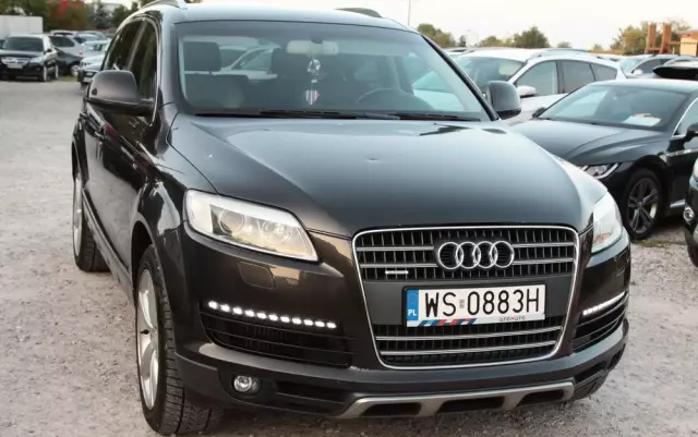 AUDI Q7 3.0 TDI Quattro Tiptronic
