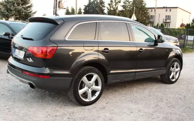 AUDI Q7 3.0 TDI Quattro Tiptronic