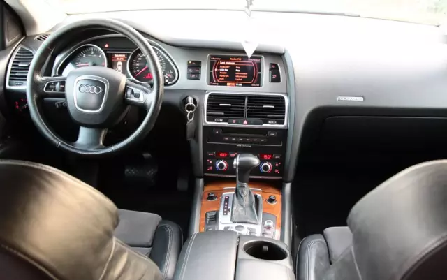 AUDI Q7 3.0 TDI Quattro Tiptronic