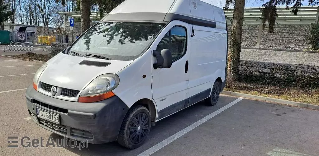 RENAULT Trafic 