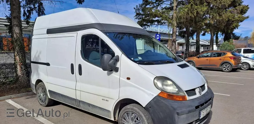 RENAULT Trafic 