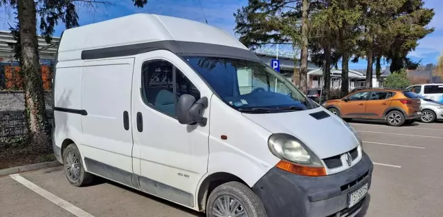 RENAULT Trafic 