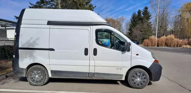 RENAULT Trafic 
