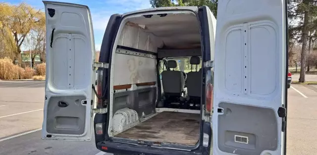 RENAULT Trafic 