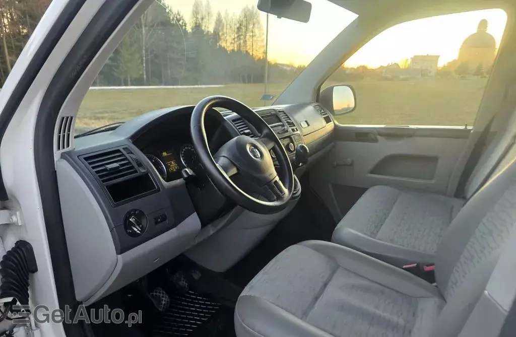 VOLKSWAGEN TRANSPORTER 