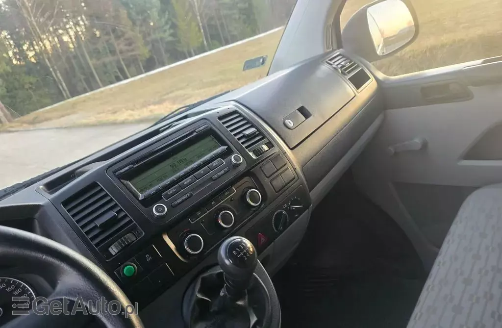 VOLKSWAGEN TRANSPORTER 