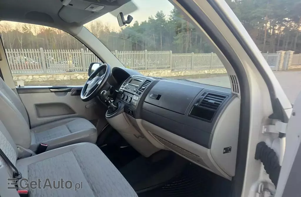 VOLKSWAGEN TRANSPORTER 