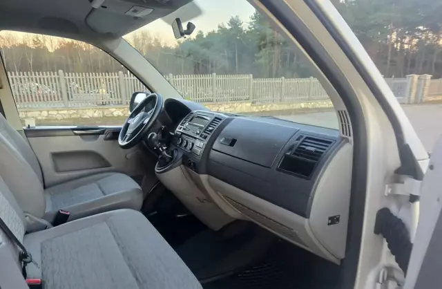 VOLKSWAGEN TRANSPORTER 