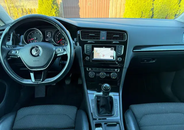 VOLKSWAGEN Golf 1.4 TSI BMT Highline