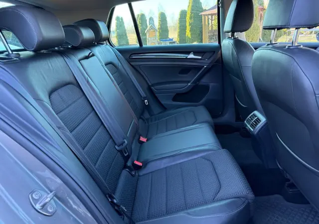 VOLKSWAGEN Golf 1.4 TSI BMT Highline
