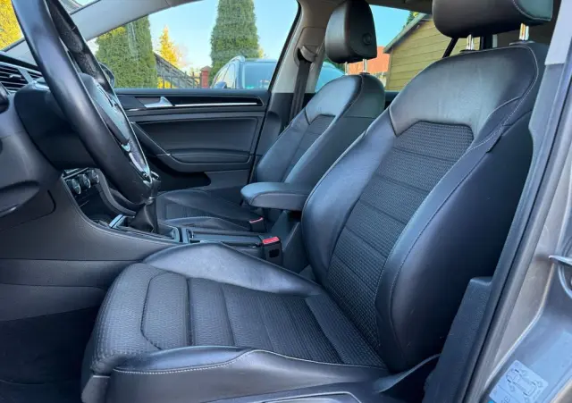 VOLKSWAGEN Golf 1.4 TSI BMT Highline
