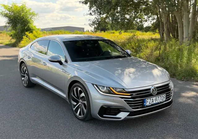VOLKSWAGEN Arteon 2.0 TSI DSG R-Line