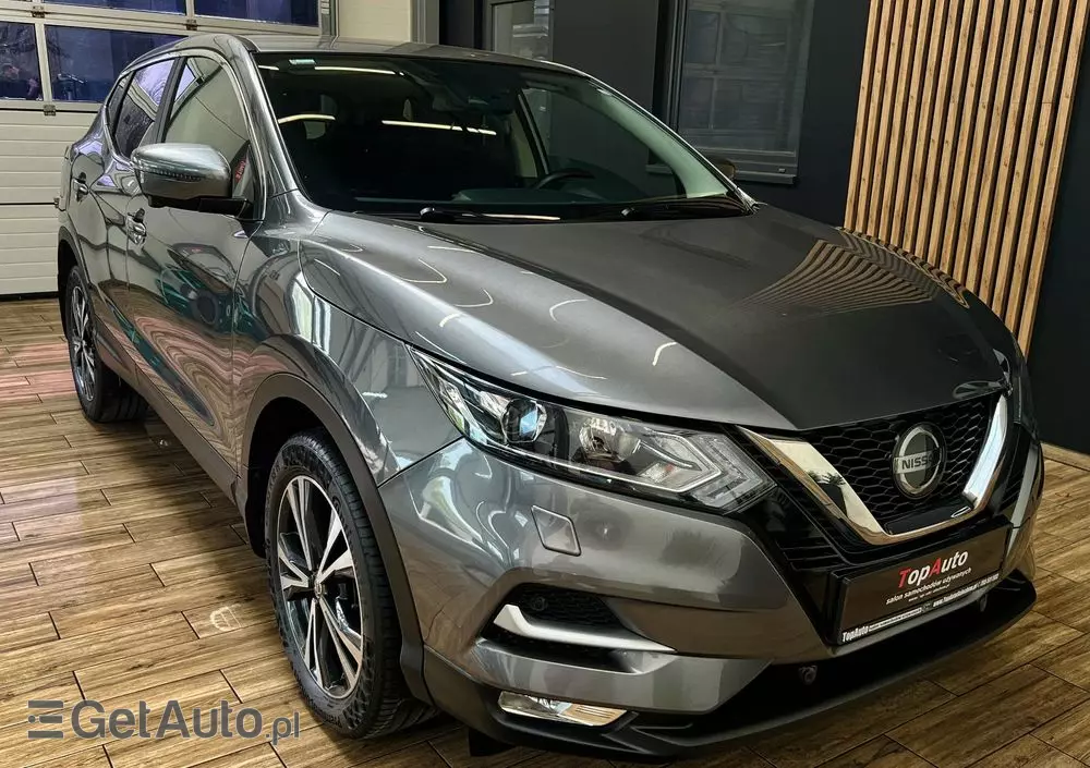 NISSAN Qashqai 1.3 DIG-T N-Connecta