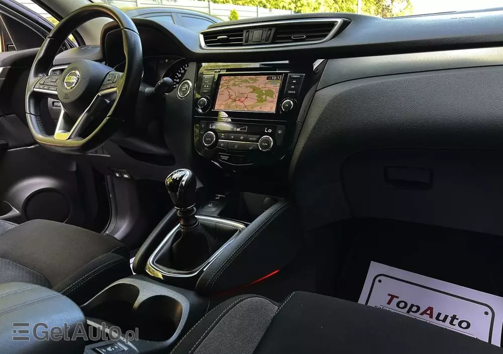 NISSAN Qashqai 1.3 DIG-T N-Connecta