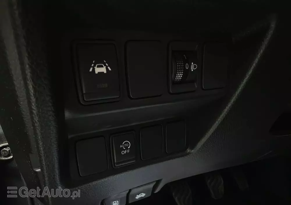 NISSAN Qashqai 1.3 DIG-T N-Connecta