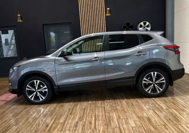 NISSAN Qashqai 1.3 DIG-T N-Connecta