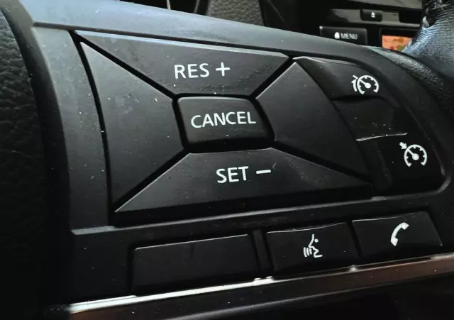 NISSAN Qashqai 1.3 DIG-T N-Connecta