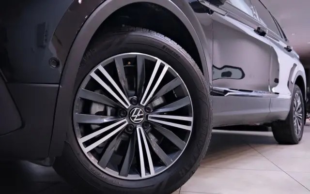 VOLKSWAGEN Tiguan 2.0 TSI 4Mot Highline DSG