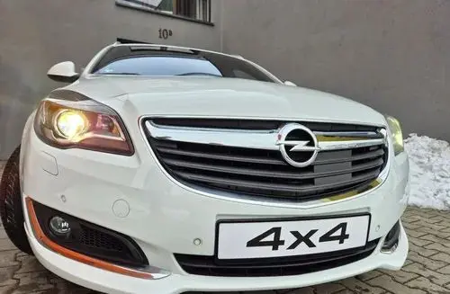 OPEL Insignia 