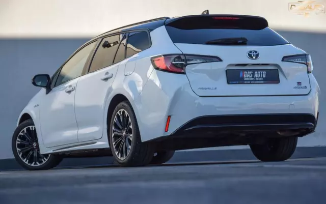 TOYOTA Corolla 1.8 Hybrid Touring Sports GR Sport