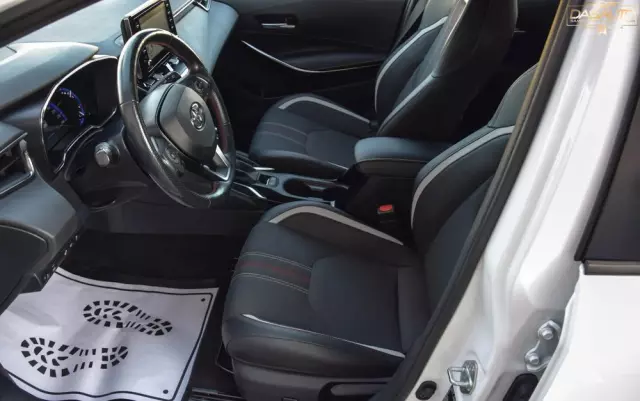 TOYOTA Corolla 1.8 Hybrid Touring Sports GR Sport