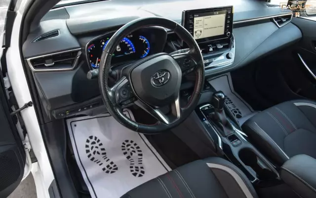 TOYOTA Corolla 1.8 Hybrid Touring Sports GR Sport