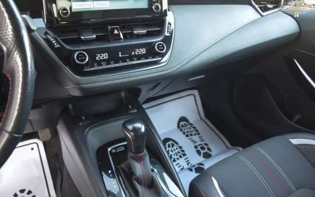 TOYOTA Corolla 1.8 Hybrid Touring Sports GR Sport