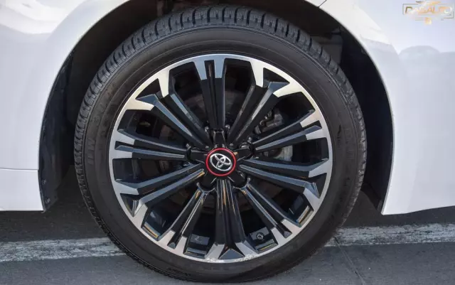 TOYOTA Corolla 1.8 Hybrid Touring Sports GR Sport