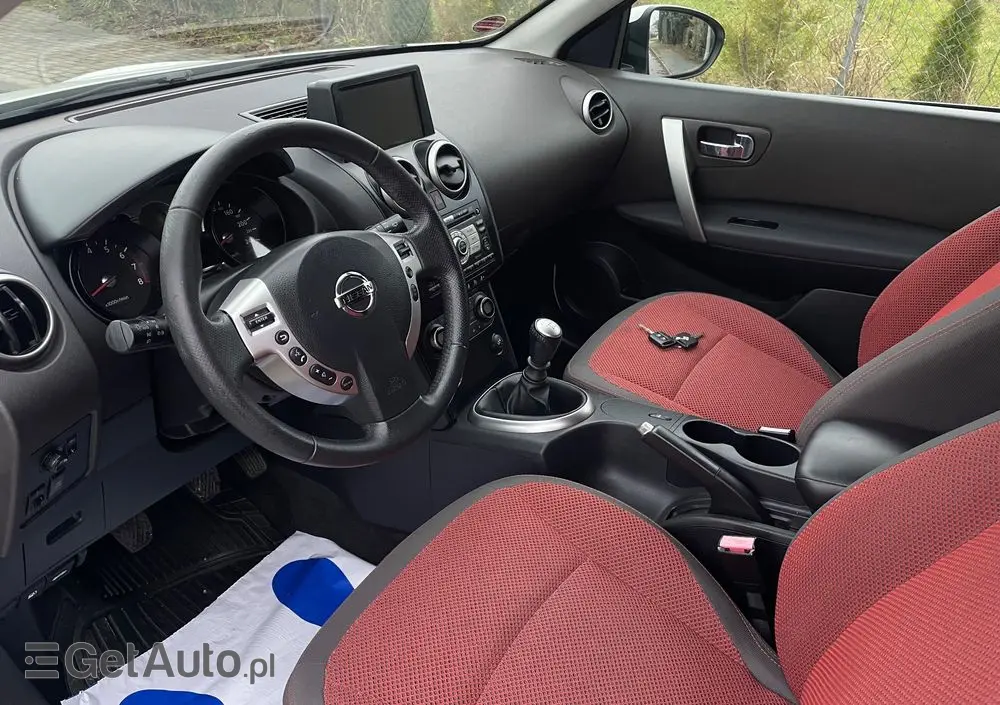 NISSAN Qashqai 2.0 acenta