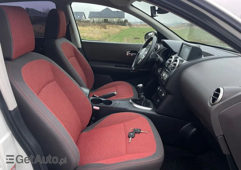 NISSAN Qashqai 2.0 acenta