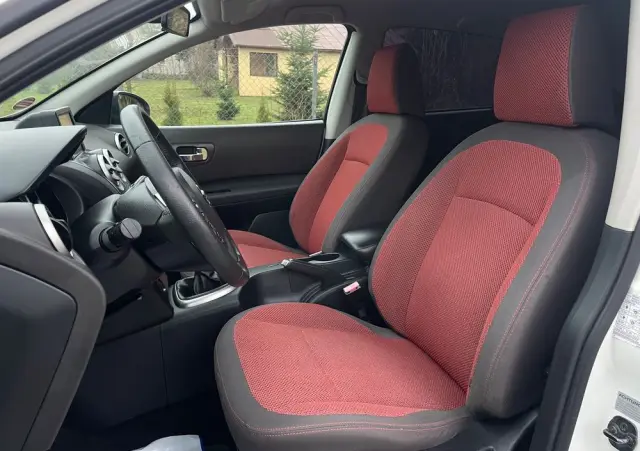 NISSAN Qashqai 2.0 acenta