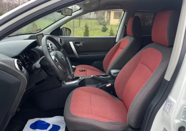 NISSAN Qashqai 2.0 acenta