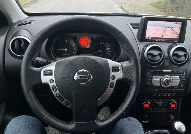 NISSAN Qashqai 2.0 acenta