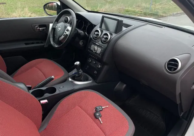 NISSAN Qashqai 2.0 acenta