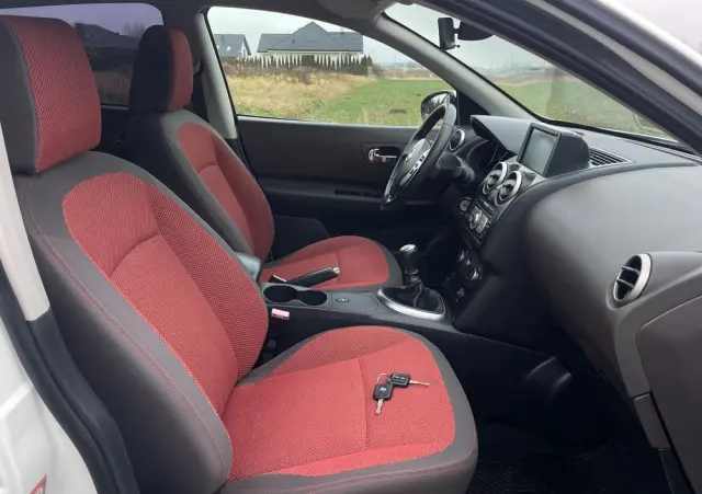 NISSAN Qashqai 2.0 acenta