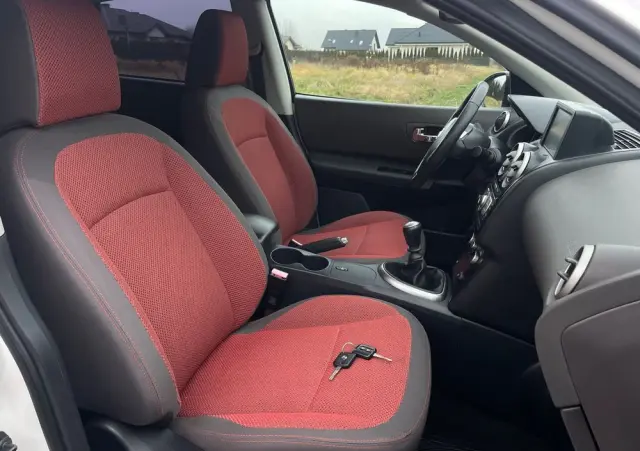 NISSAN Qashqai 2.0 acenta