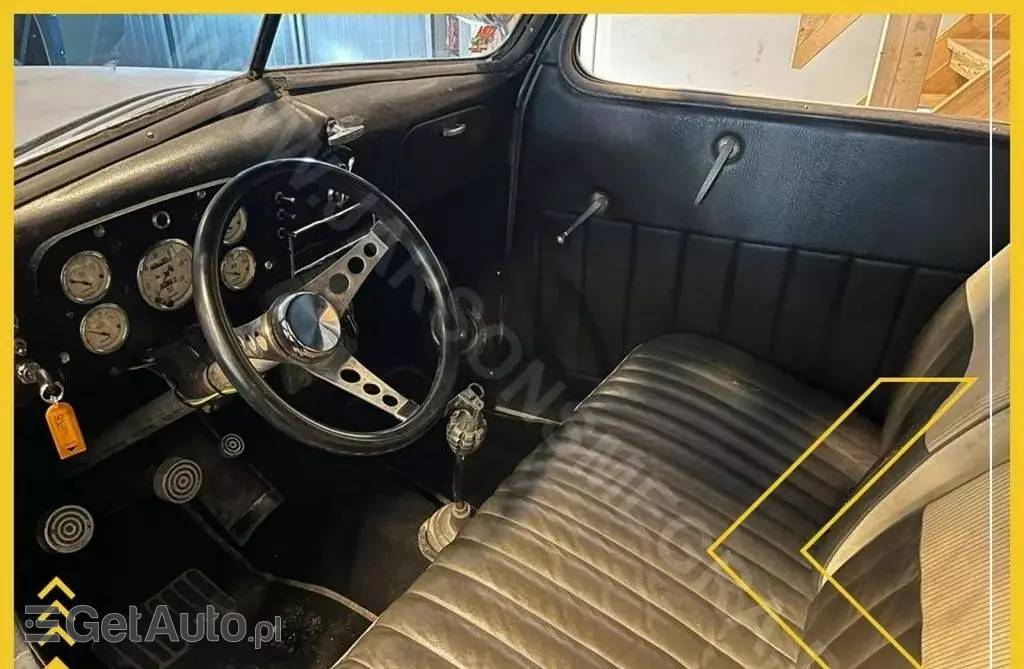 FORD 74 Tudor Sedan 2.2 V8  