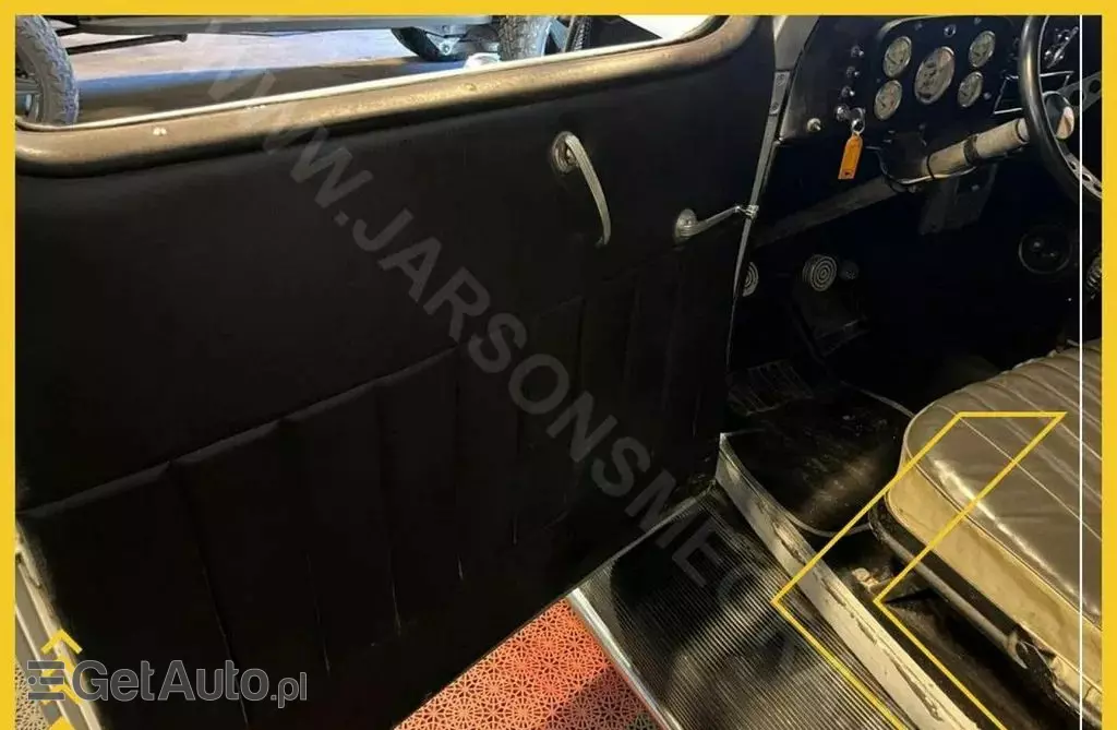 FORD 74 Tudor Sedan 2.2 V8  