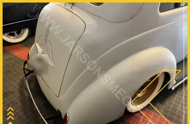 FORD 74 Tudor Sedan 2.2 V8  