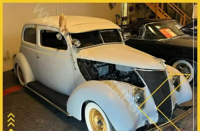 FORD 74 Tudor Sedan 2.2 V8  