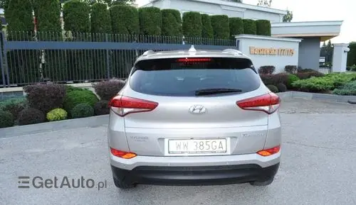 HYUNDAI Tucson 