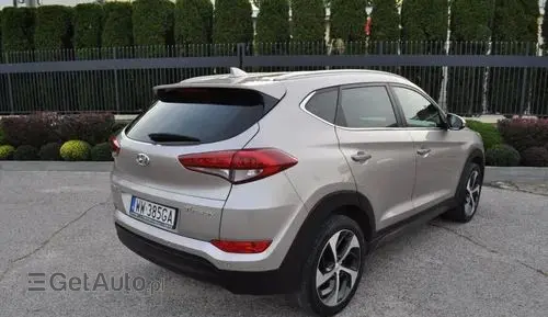 HYUNDAI Tucson 