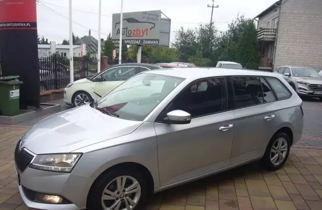 SKODA Fabia 