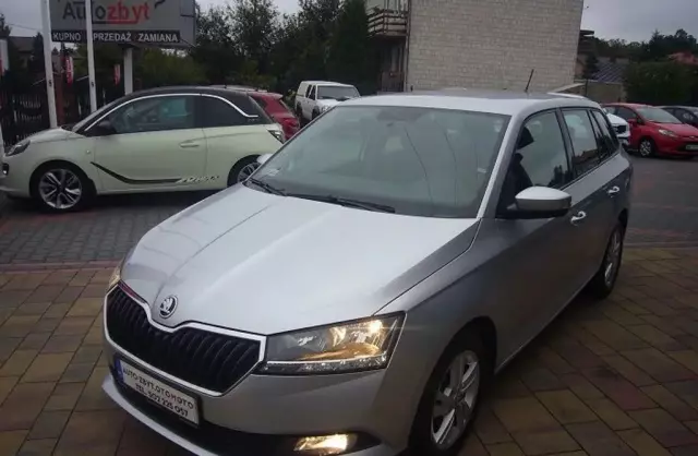 SKODA Fabia 