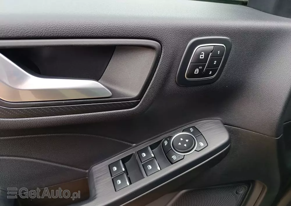 FORD Kuga 1.5 EcoBoost FWD ST-Line X