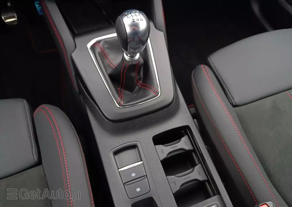 FORD Kuga 1.5 EcoBoost FWD ST-Line X