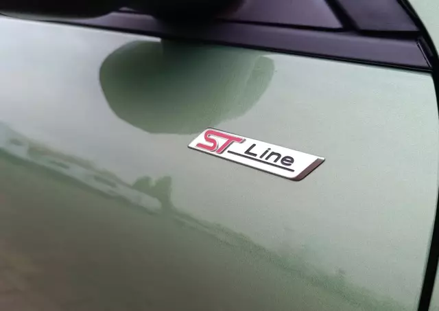 FORD Kuga 1.5 EcoBoost FWD ST-Line X