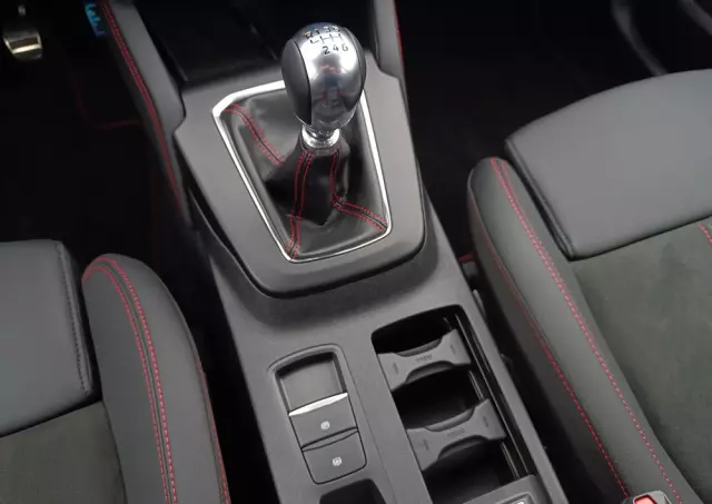 FORD Kuga 1.5 EcoBoost FWD ST-Line X