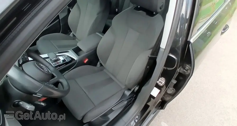 AUDI A4 35 TFSI S tronic S line